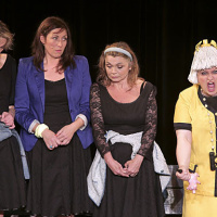 Et pendant ce temps Simone veille