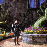 Edward Scissorhands. 1990. Directed by Tim Burton. Twentieth Century Fox/Photofest. © Twentieth Century Fox