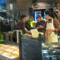 Dish of the Day, îlot central