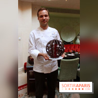 La Bûche Sphère de Noël 2015 du Shangri-La Hotel Paris