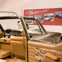 Les Citroën présidentielles au C_42 des Champs Elysées