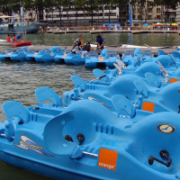 Pédalos à Paris Plage La Villette