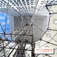 Réouverture du toit de la Grande Arche de La Défense
