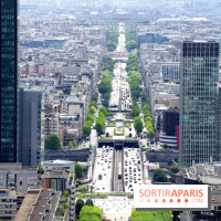 Réouverture du toit de la Grande Arche de La Défense