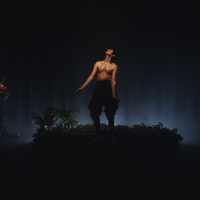 Analphabet : le pièce queer et poétique d’Alberto Cortés au Théâtre de la Bastille