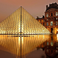 Le Musée du Louvre, cœur artistique et touristique de la capitale