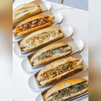 Le Café Jules lance son hot dog "à la française"