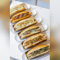 Le Café Jules lance son hot dog "à la française"
