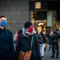Covid : "des jours meilleurs" pour bientôt selon l'infectiologue Pierre Tattevin