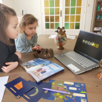 Mysterio Box, l'escape game éducatif à la maison qui transforme vos enfants en agents secrets