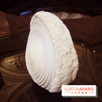 Un monde de plis à la chapelle Expiatoire