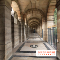 Un monde de plis à la chapelle Expiatoire