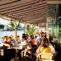 Polpo Plage : Invitation au voyage en bord de mer face à la Seine