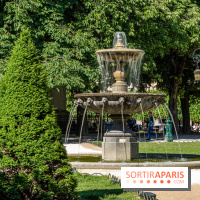 Visuel Paris parc Place des Vosges fontaine