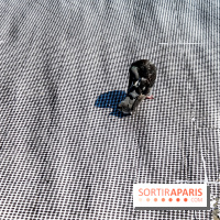 JR investit la place de la Pyramide du Louvre pour ses 30 ans