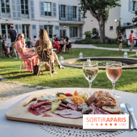 Le Café Renoir et sa terrasse estivale 2019