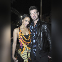 Paula Patton
Robin Thicke