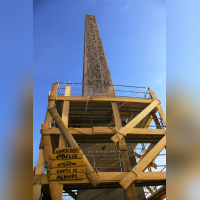 astérix exposition urbaine : "les gaulois envahissent Lutèce". 50 ans Astérix