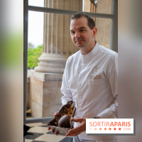 La cloche de Pâques 2022 de l'hôtel de Crillon