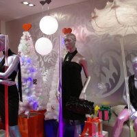 Le BHV illuminé par Beth Ditto et Jean-Charles de Castelbajac - Noël 2009