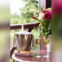 Les Etangs de Corot, l'hôtel, SPA, café et restaurant, s'offre un nouveau visage