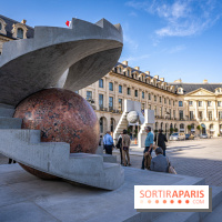 Paris+ Art Basel plage Vendôme - Alicja Kwade - Au cours des Mondes