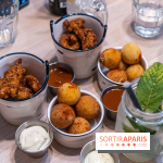 Jòia Bun - restaurant de burgers - Hélène Darroze -  croquetas fourrées aux macaronis au fromage - poulet frit