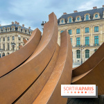Les installations de Bernar Venet Place Vendôme
