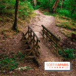Le sentier des Maréchaux à Senlisse - Vallée de Chevreuse -  pont en bois