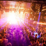 Un nouvel an près de l'Arc de Triomphe, sur les Champs Elysées - image3