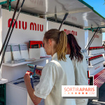 Miu-Miu distribue des livres et des glaces gratuites sur les quais parisiens ! - image00013