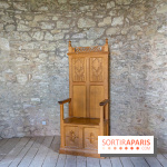 Le Château de la Roche Guyon, le château troglodyte dans le Val-d'Oise - 95 -  trône en bois