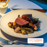 La terrasse dans un jardin avec vue Tour Eiffel du Marguerite 1606 au Domaine de la Reine Margot -  A7C1368