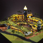 Dans la peau d'Hundertwasser au Musée en Herbe