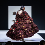 Salon du chocolat 2024 : Rendez-vous à Paris Expo - Porte de Versailles - Cacao Show 06 Defile Jour 1 0020