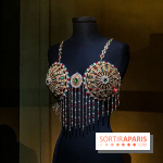 Bijoux de scène de l'Opéra de Paris : l'exposition de parures merveilleuses au Palais Garnier