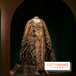 Bijoux de scène de l'Opéra de Paris : l'exposition de parures merveilleuses au Palais Garnier