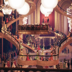 Le Bal de Paris de Blanca Li : un spectacle immersif en réalité virtuelle à La Seine Musicale. - salledebal1(nologo)