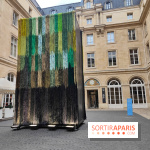Art Basel Paris 2025 : une installation textile installée dans la cour de l'Hôtel de la Marine - fotor 1760090378058