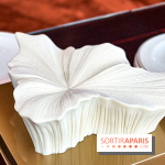 Bûche de Noël Fleur de Vanille du Shangri-La Paris 2025 par Timothy Lan, une création haute couture