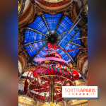 Vitrines et sapin de Noël des Galeries Lafayettes avec Clara Luciani - photos