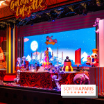 Vitrines et sapin de Noël des Galeries Lafayettes avec Clara Luciani - photos