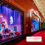 Vitrines et sapin de Noël des Galeries Lafayettes avec Clara Luciani - photos