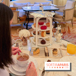 Noël 2025 au Plaza Athénée : tea time festif en famille, patinoire enchantée et chalet-raclette