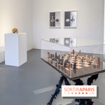Exposition Un Siècle d'Echecs à la Galerie Perrotin
