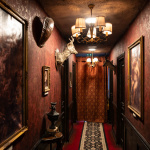 La Crypte : l'escape game qui fait tourner les tables au Donjon de Paris