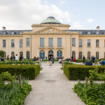 Versailles culturellement : interview du maire François de Mazières entre théâtre et patrimoine