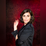 Sandrine Sarroche au Théâtre Les Feux de la Rampe : notre critique