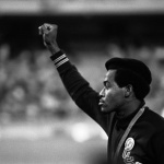 Photos des Jeux Olympiques, l'exposition Raymond Depardon sur le Parvis de l'Hôtel de Ville