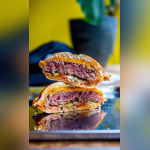 Disco Burgers : le burger dont on ne perd pas une miette - littéralement - à deux pas de Pigalle